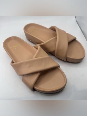 Beek Rhea sandals